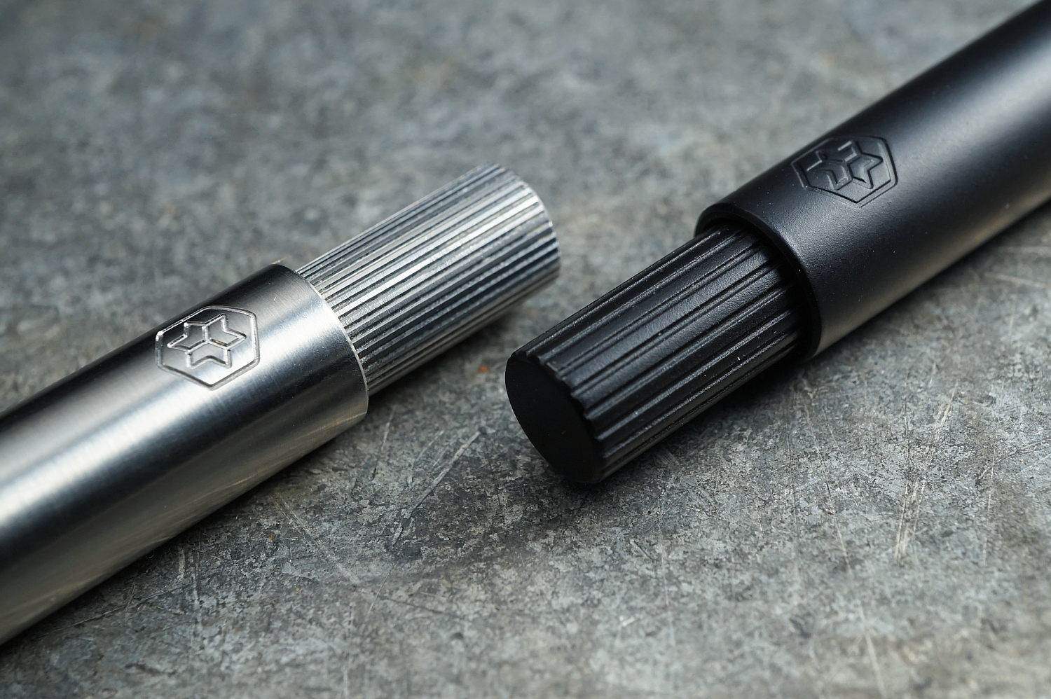 The Ajoto Pen 2.0 - Ebony Cerakote Stainless Steel — The Clicky Post